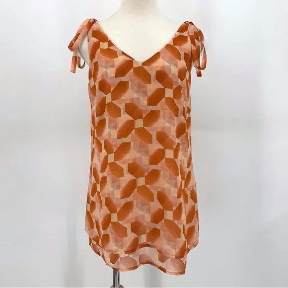 Cabi Pinwheel Top - Picture 6 of 7